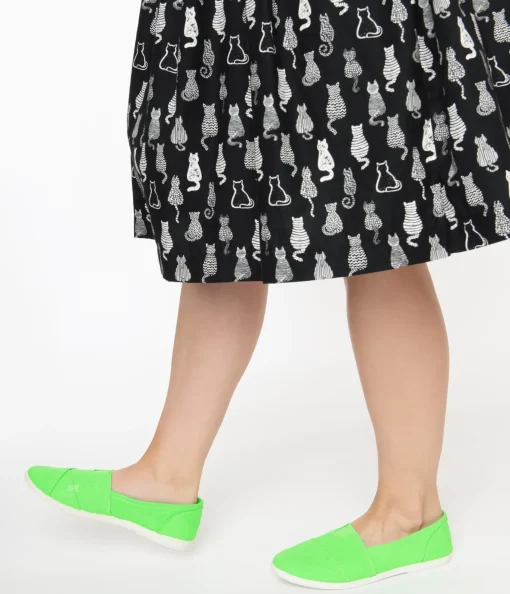 Bright Green Canvas Casual Loafer Flats