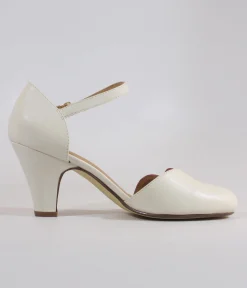 Chelsea Crew Red & Bone Lover Pumps