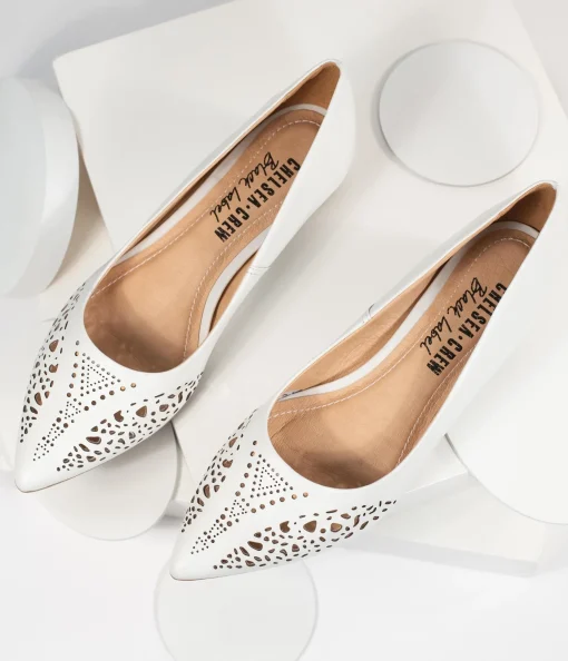 Chelsea Crew White Cutout Leather Sofia Flats