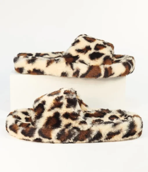 Leopard Print Fuzzy Slippers