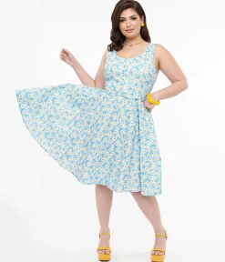 Plus Size 1950s Blue & Daisy Print Cotton Selda Swing Dress
