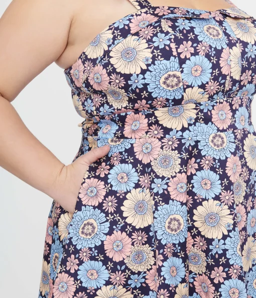 Plus Size 1950s Navy & Multicolor Daisy Print Cotton Flare Dress