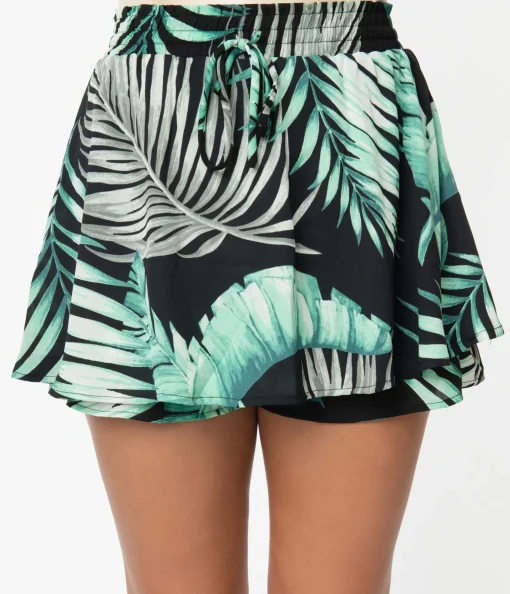 Retro Style Green & Black Palm Print Tropical Skort