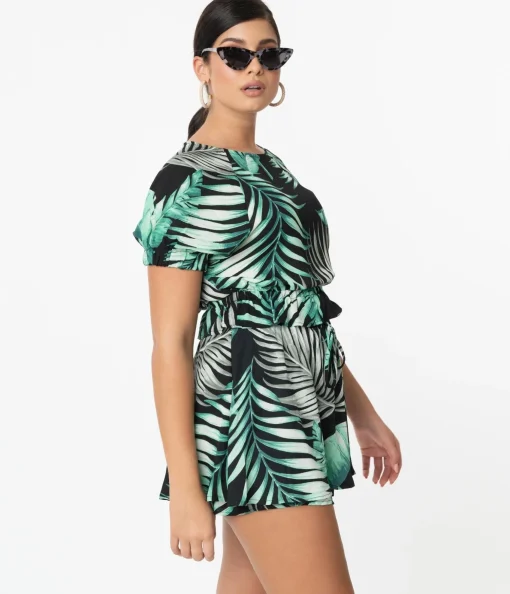 Retro Style Green & Black Palm Print Tropical Skort