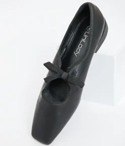 1960s Black Leatherette Bow Strap Flats