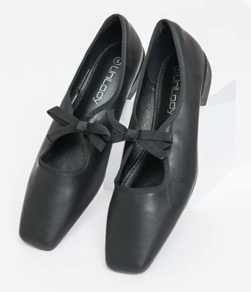 1960s Black Leatherette Bow Strap Flats