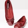 1960s Burgundy Patent Leatherette Flats