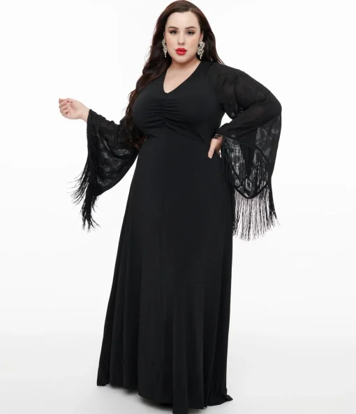 Smak Parlour Plus Size 1970s Black Floral Fringe Sleeve Maxi Dress