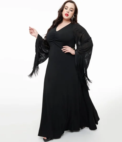 Smak Parlour Plus Size 1970s Black Floral Fringe Sleeve Maxi Dress