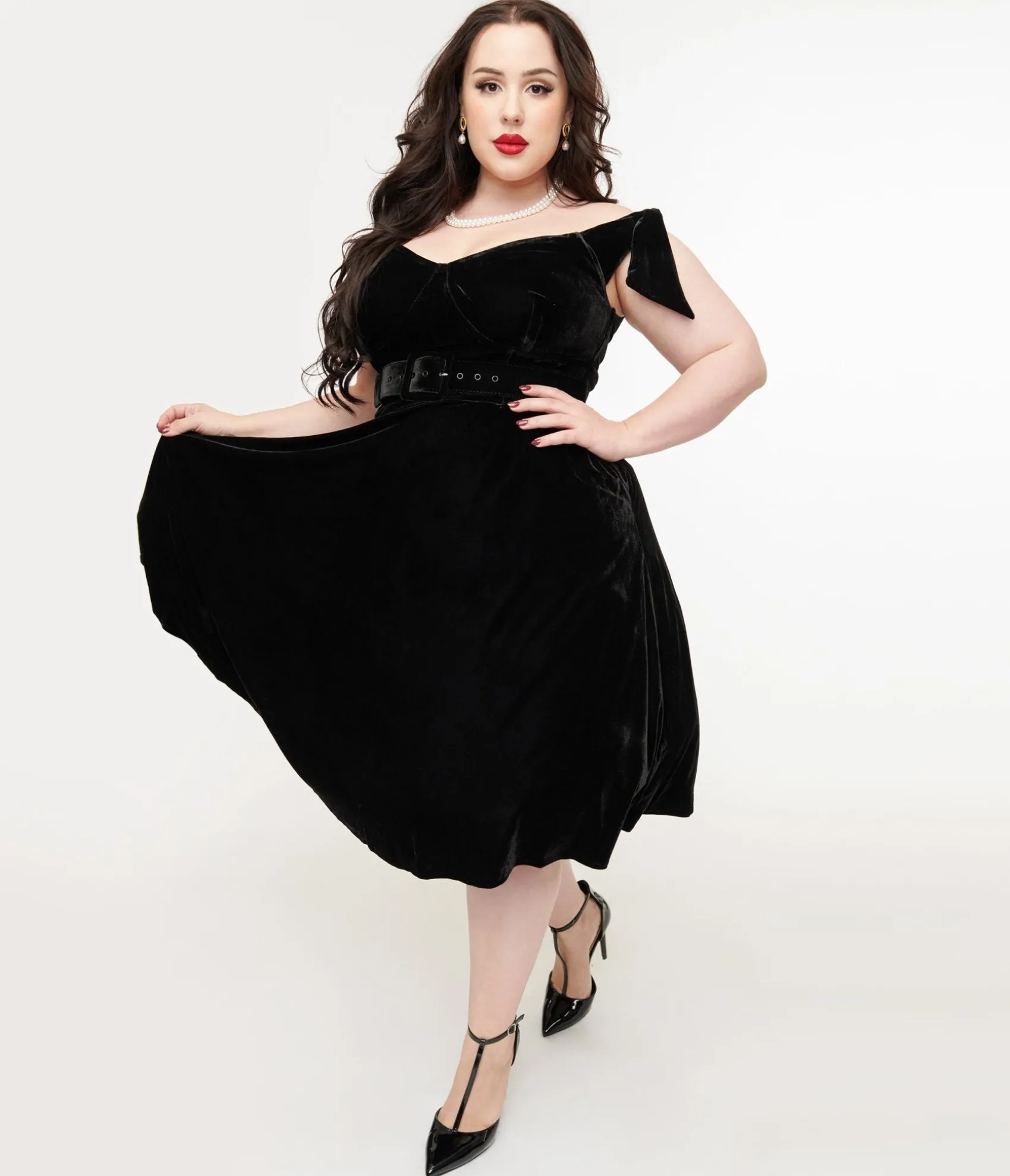 Unique Vintage Plus Size 1960s Black Velvet Prairie Swing Dress