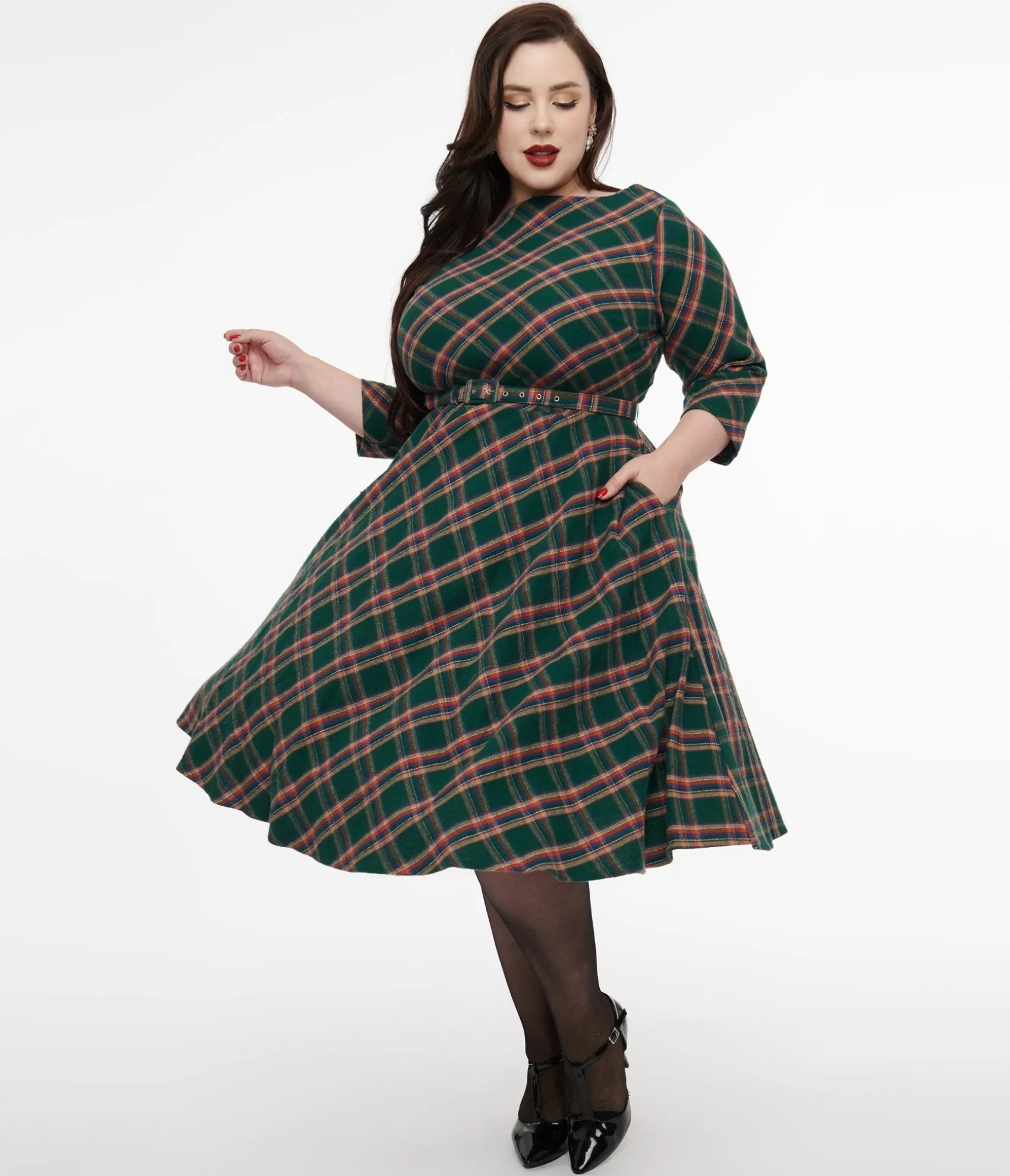 Unique Vintage Plus Size 1950s Green & Tan Plaid Devon Swing Dress