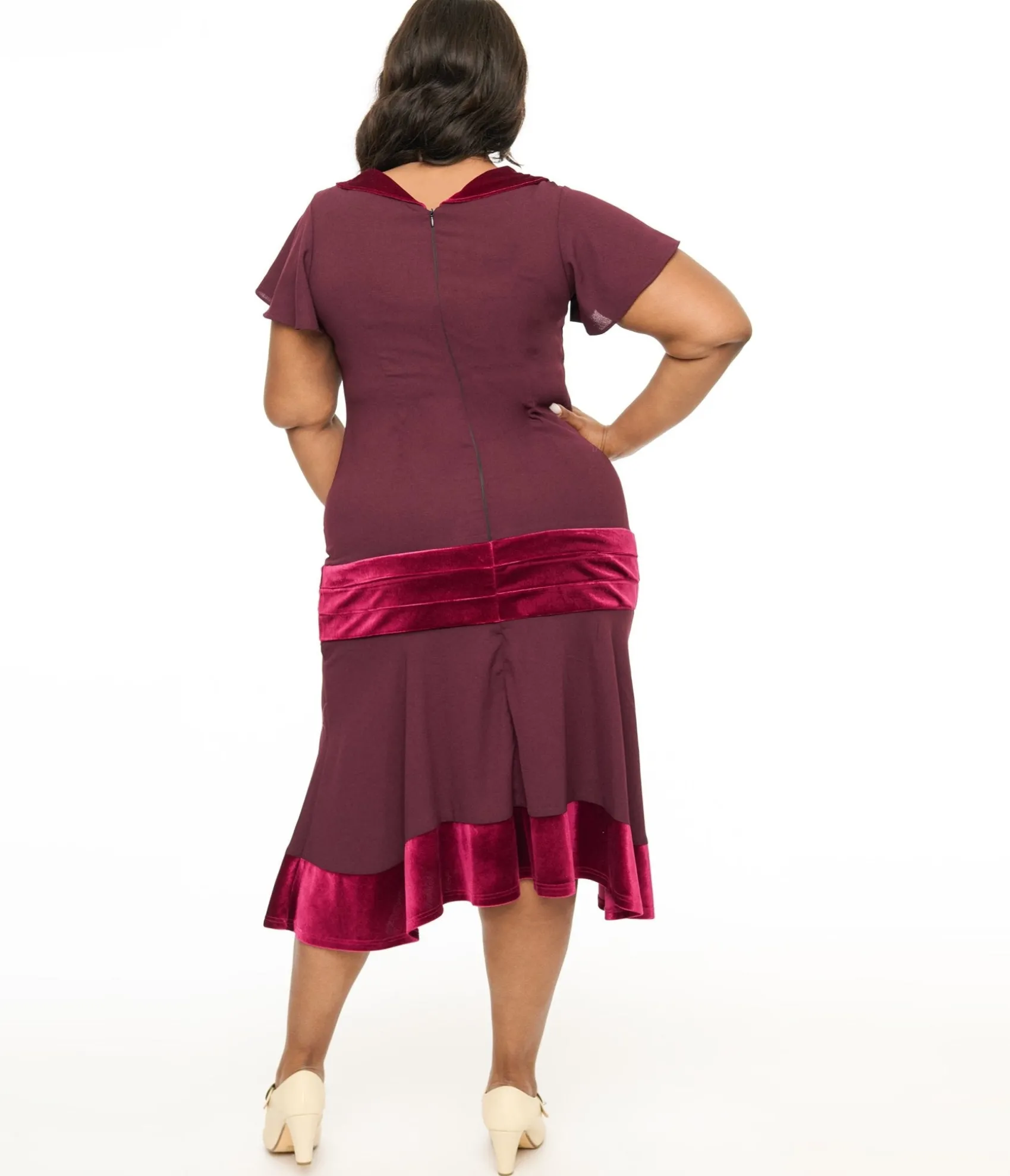 Unique Vintage Plus Size 1920s Burgundy Wilshire Flapper Day Dress