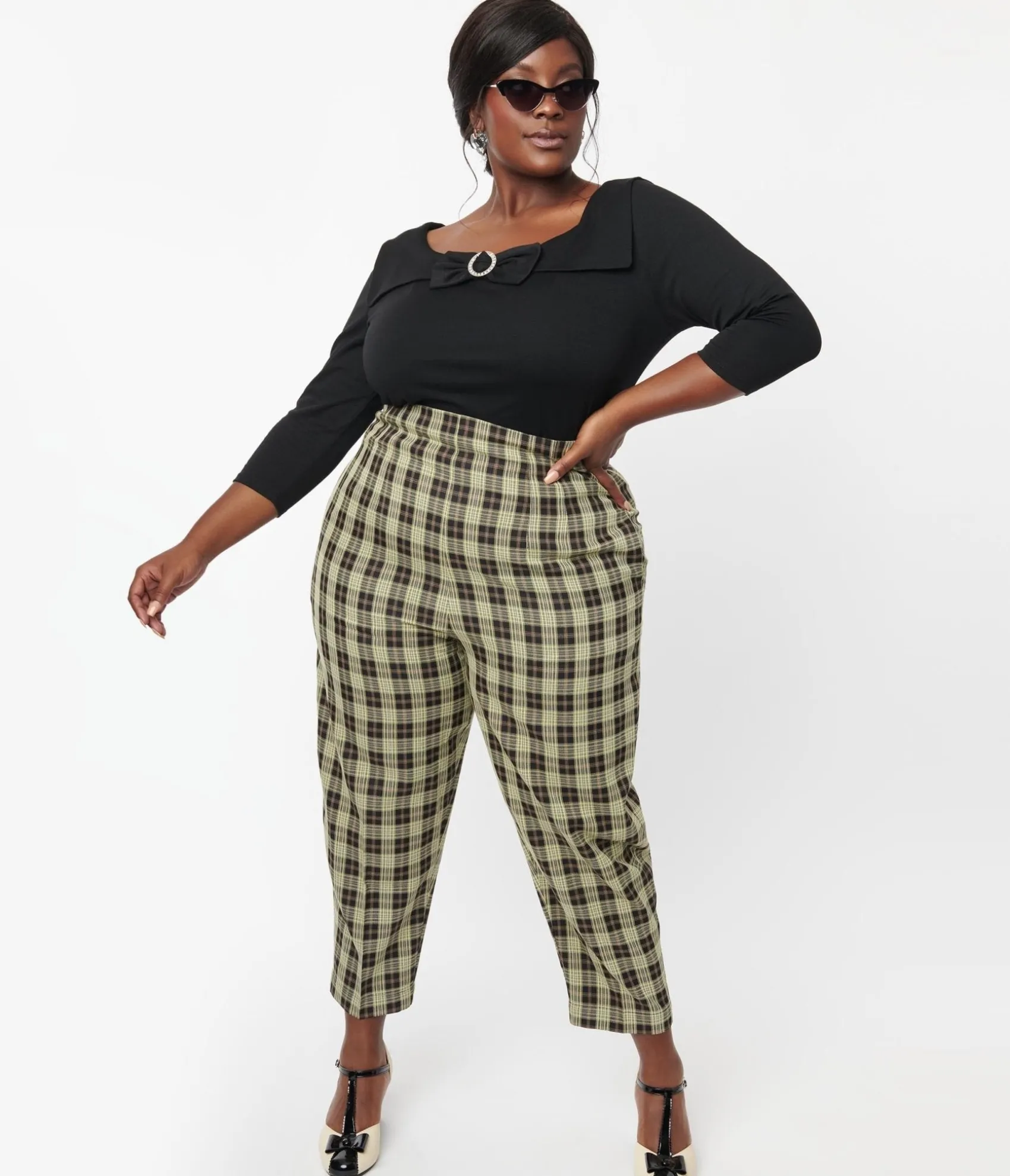 Unique Vintage Plus Size 1930s Cream & Black Plaid Front Pleat Pants