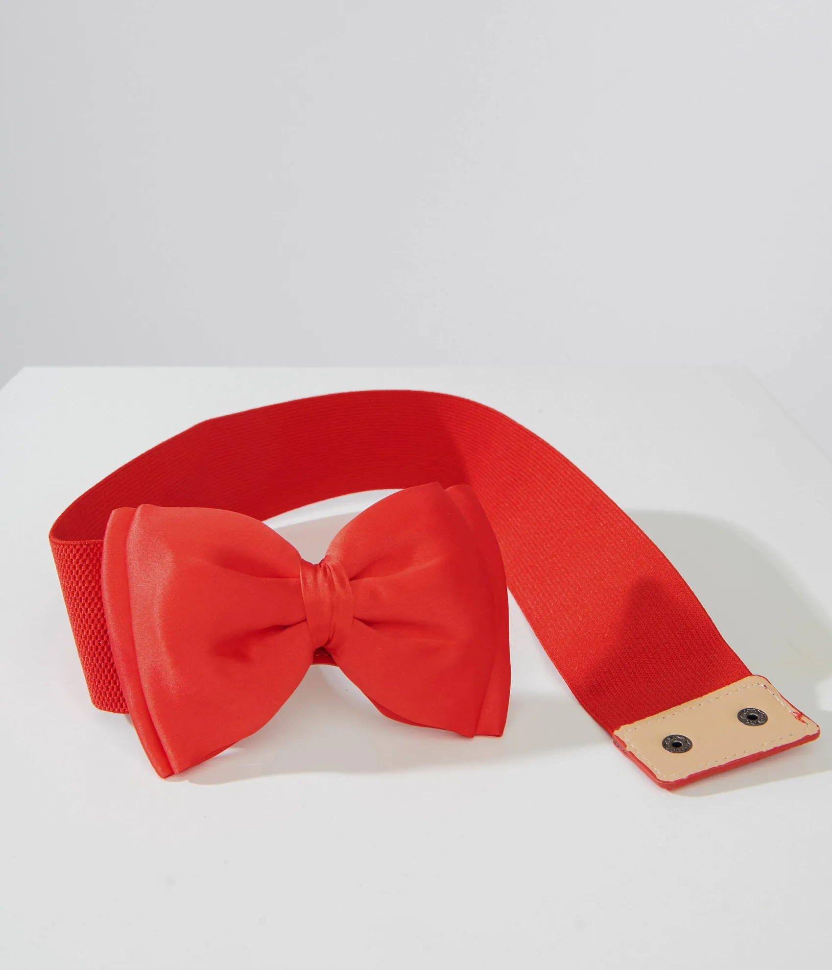 Unique Vintage Red Bow Cinch Belt