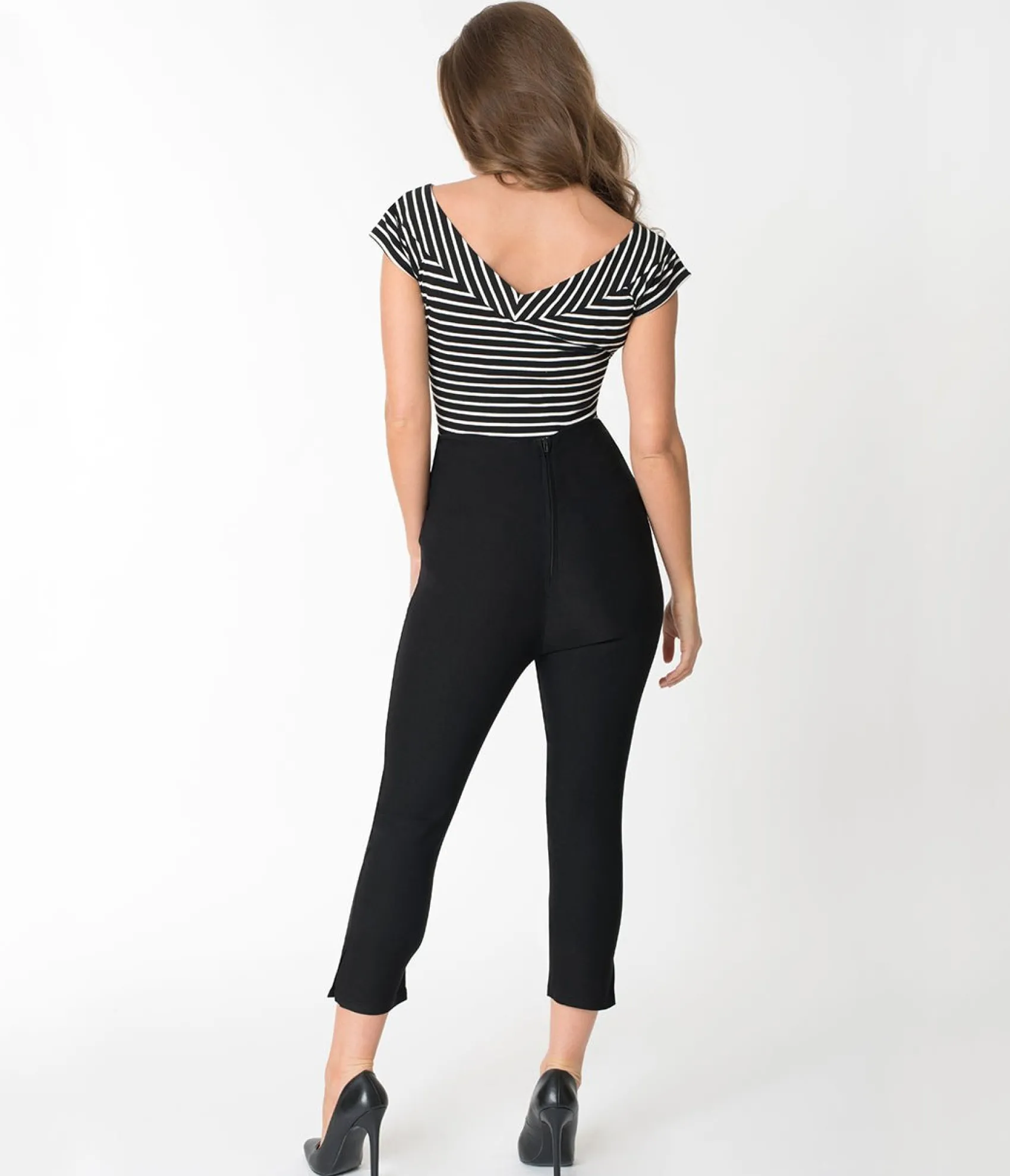 Unique Vintage 1950s Black High Waist Rachelle Capri Pants