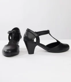 Unique Vintage 1920s Black Leatherette Closed Toe T-Strap Roxy Pumps