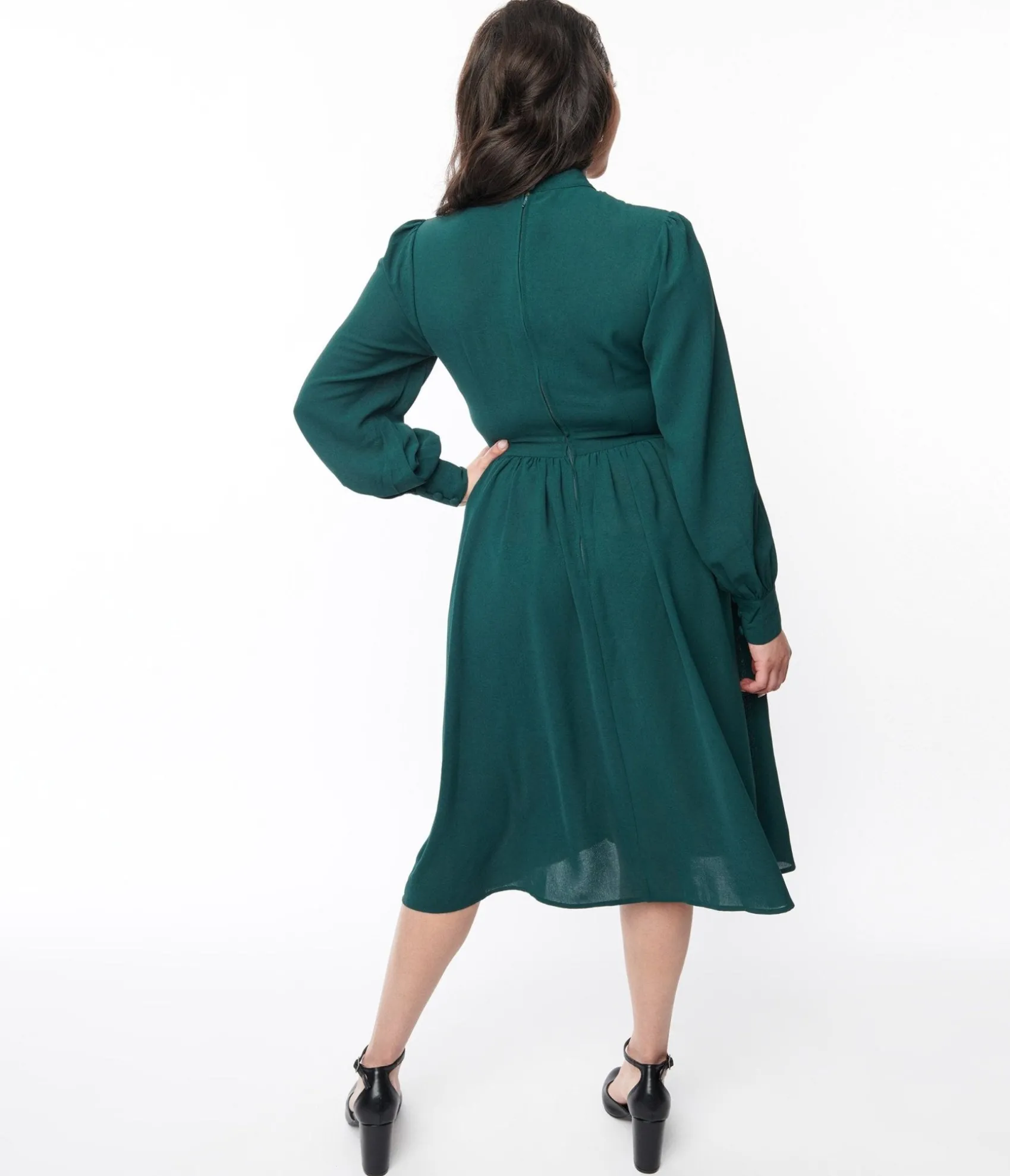 Unique Vintage 1970s Hunter Green Keyhole Swing Dress