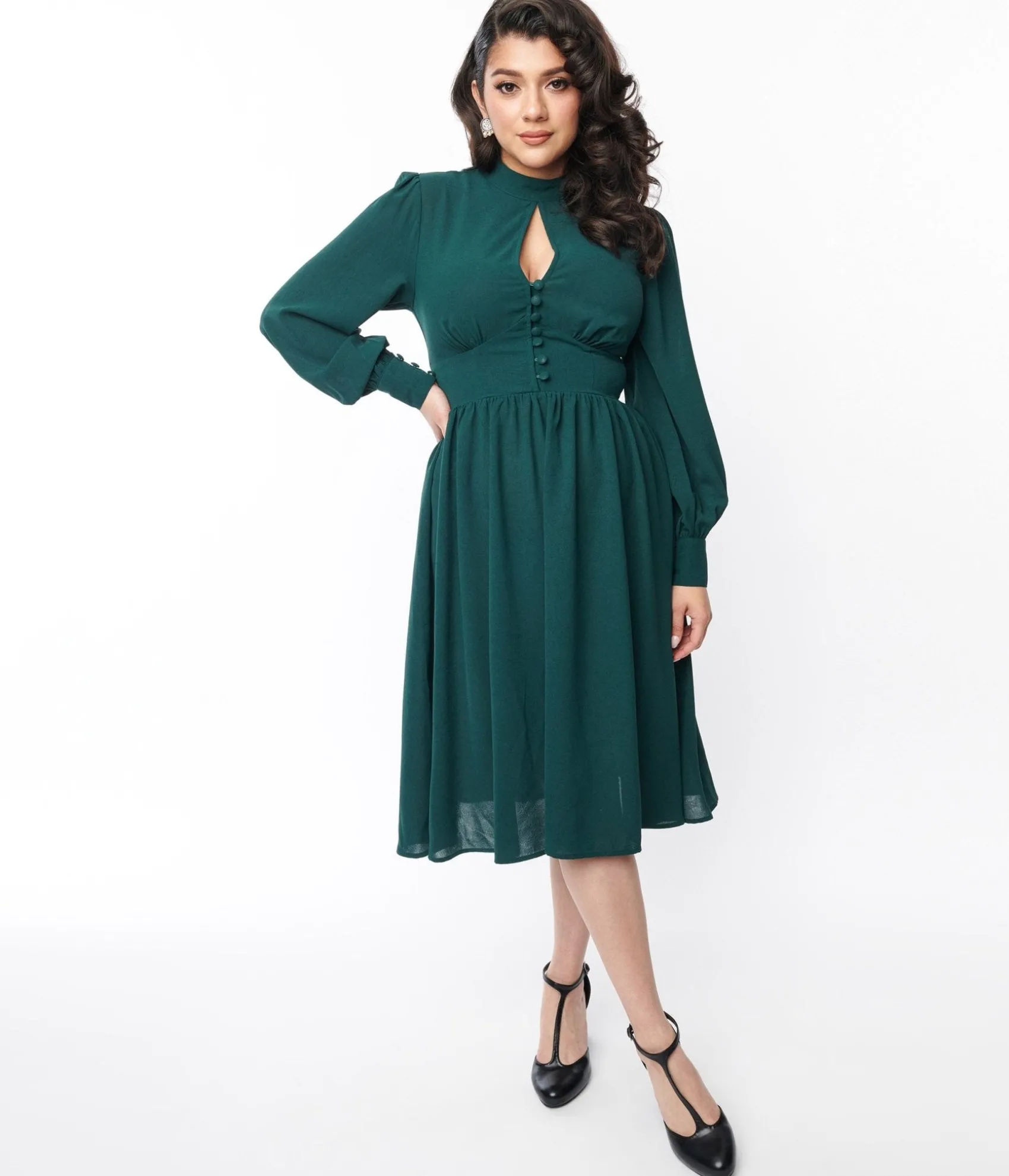 Unique Vintage 1970s Hunter Green Keyhole Swing Dress