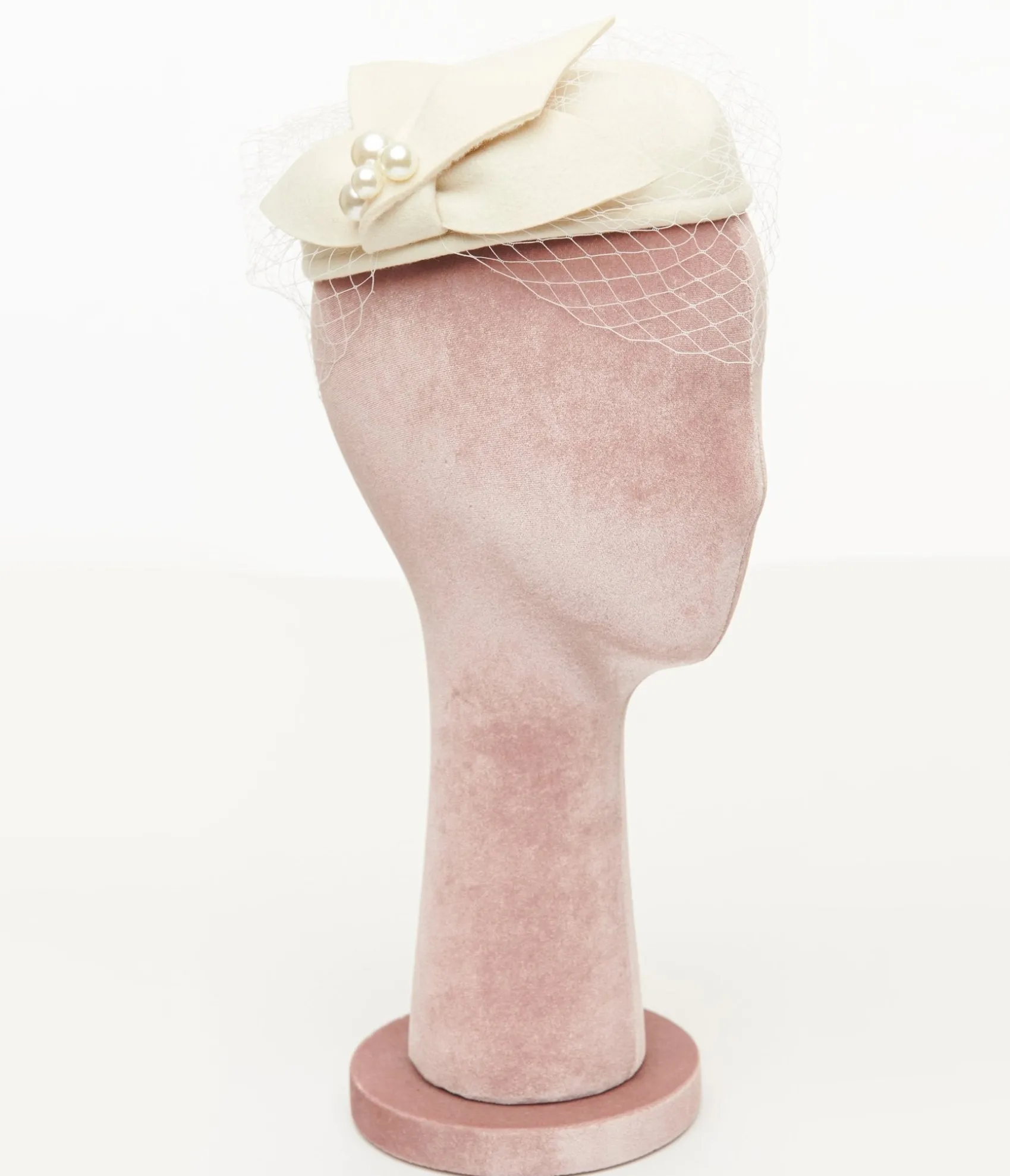 Unique Vintage 1950s Ivory Pearl Pillbox Hat