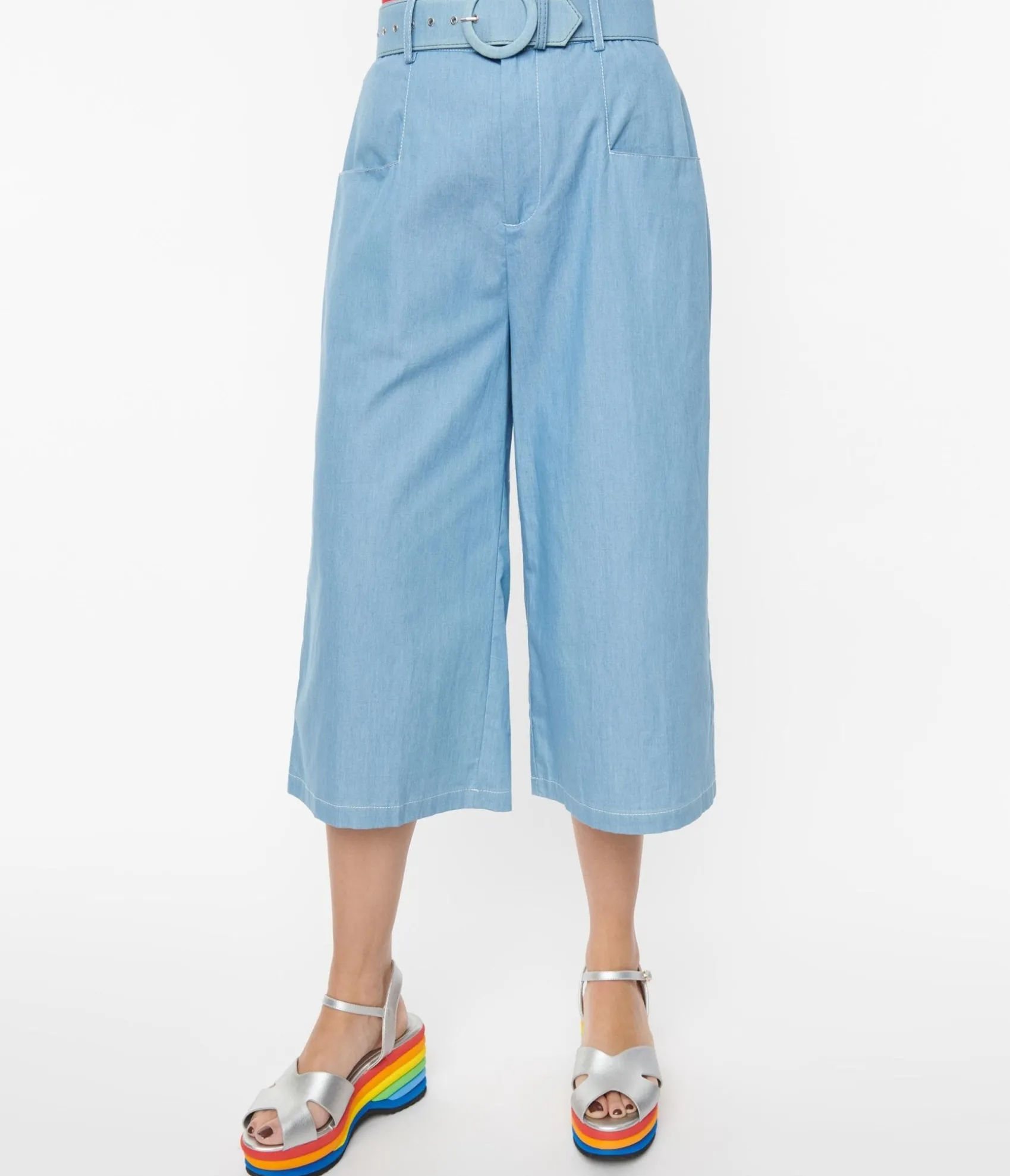 Unique Vintage 1940s Light Blue Denim Ginger Capri Pants