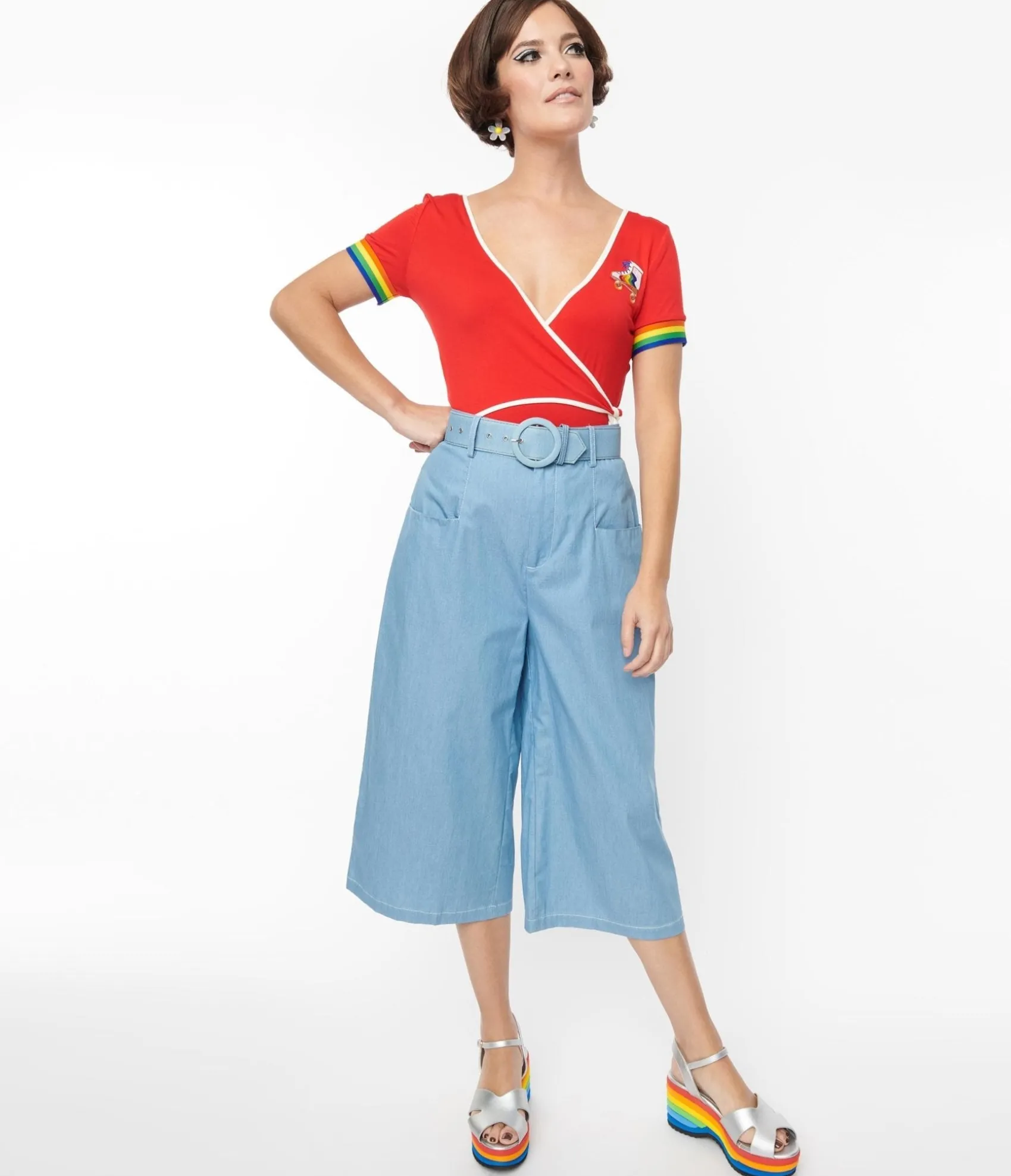 Unique Vintage 1940s Light Blue Denim Ginger Capri Pants