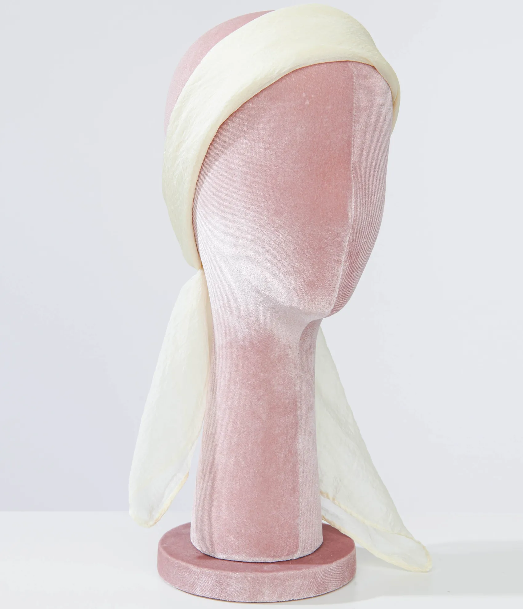 Unique Vintage 1950s Off White Hair Scarf