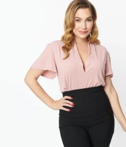 Unique Vintage 1970s Rose Pink Pointelle Flutter Sleeve Bodysuit
