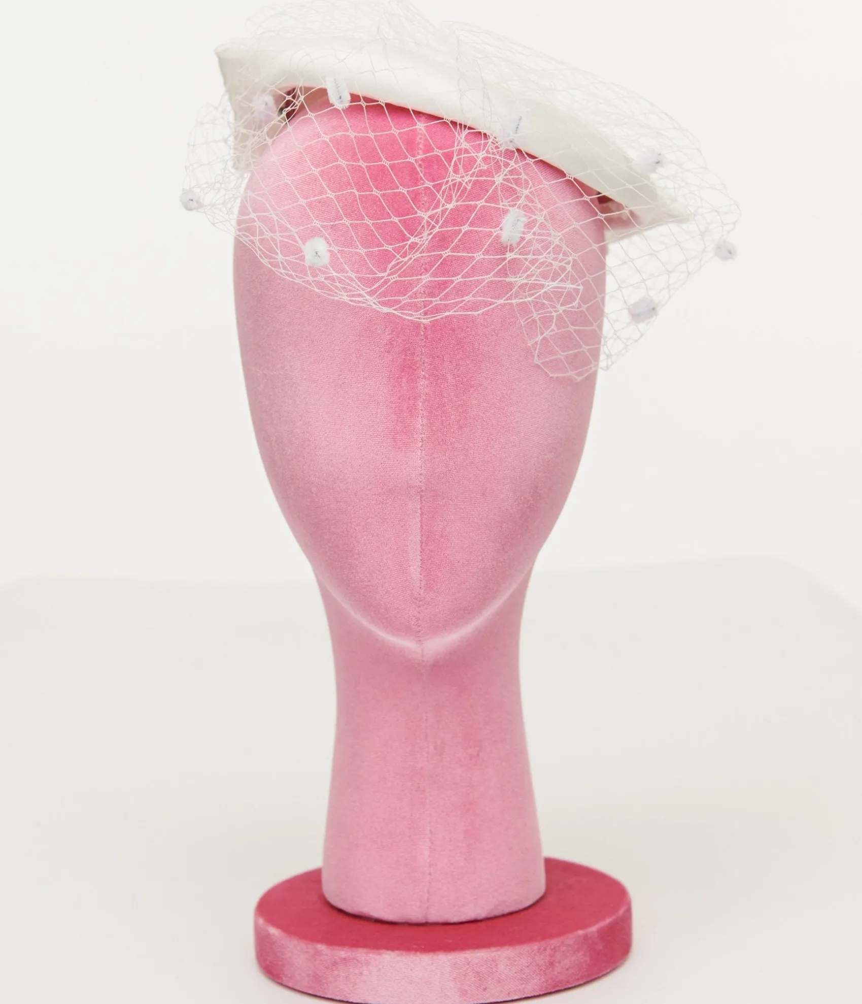 Unique Vintage 1950s White Bow Pillbox Fascinator Hat