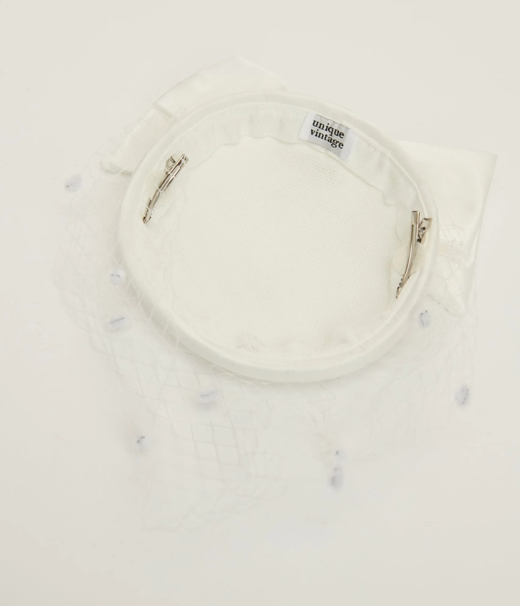 Unique Vintage 1950s White Bow Pillbox Fascinator Hat