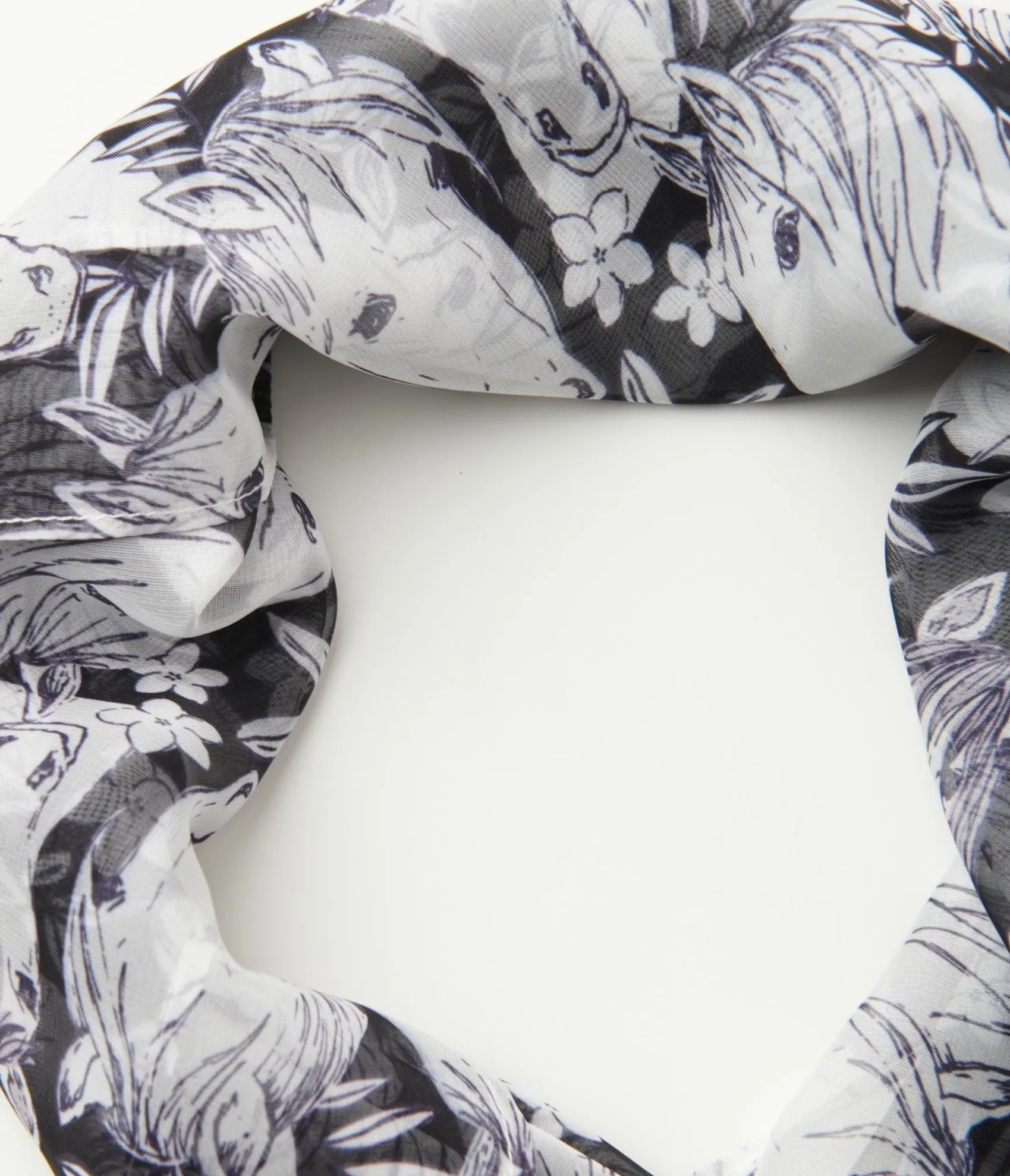 Unique Vintage Wild Horses Print Hair Scarf