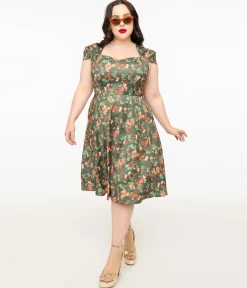 Voodoo Vixen Plus Size 1950s Green Woodland Creatures Print Swing Dress