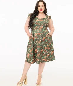 Voodoo Vixen Plus Size 1950s Green Woodland Creatures Print Swing Dress